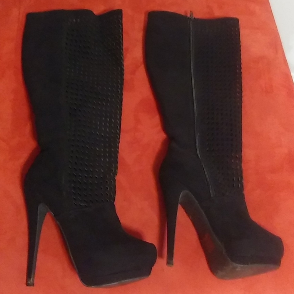 Tall black boots